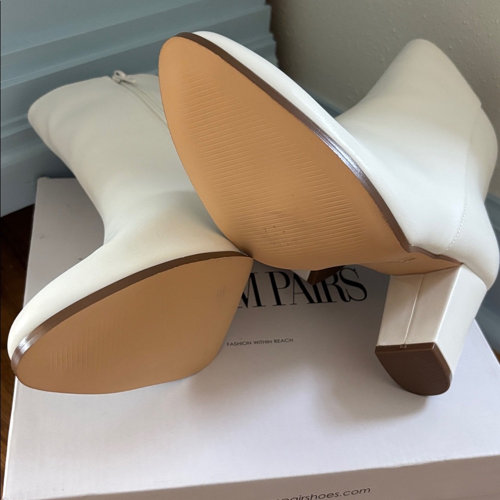 Dream Pairs Women's Elegant White Heeled Boots - Picture 3 of 6